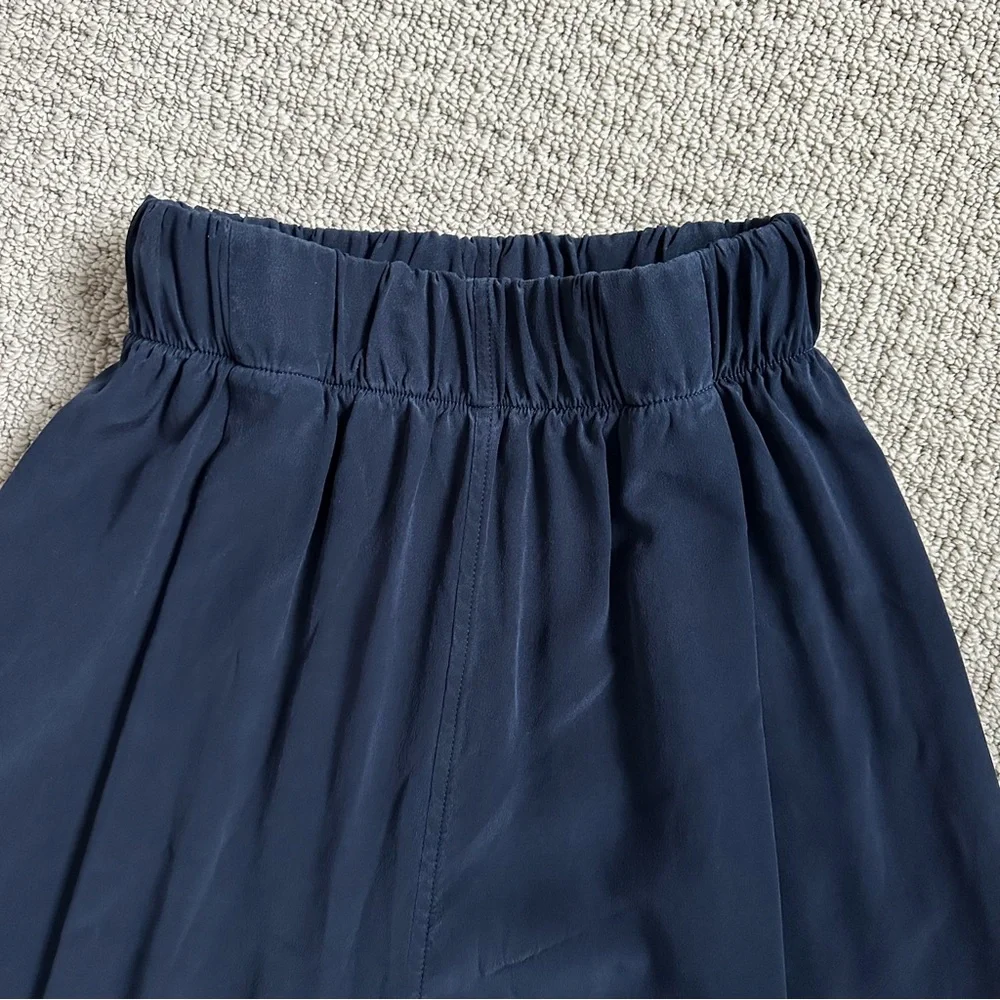 Elizabeth Suzann Andy Palazzo - Picture 3 of 6